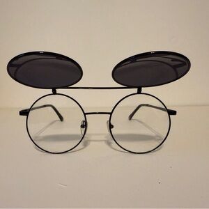 Black round flipper teashades